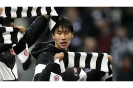 3ゴールの鎌田大地、「UEFAの最高スキル選出」テクがこれ 画像