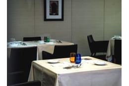 天才肌のシェフが手がける“神のポモドーロ”が、青山通りに抜ける導線に潜んでいる！ 画像