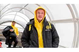 怪物ホーラン、悪い笑顔になる！ドルトムント先輩の「赤っ恥シーン」がこれ 画像