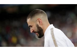 レアルFWベンゼマ、「自宅隔離つまらん」と愚痴った動画がこれ 画像