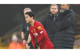 南野拓実プレミアデビュー！鮮やか「浮かせトラップ」で沸かせる 画像