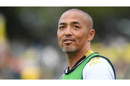 “天才”小野伸二、「吸い付くようなトラップ」が息を呑む 画像