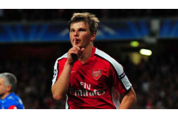 アルシャビン、エジルを斬り捨てる 「他の選手のほうがいい」 画像