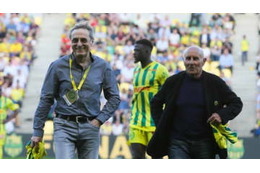 これは泣ける…医療救うために優勝メダルを手放した恩人監督をファンたちが救う 画像