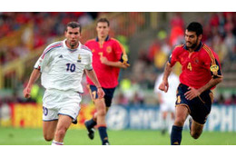 これがジダンの全盛期！ペップを脇役扱いした「無慈悲ショー」がこれ 画像