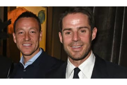 あのジョン・テリーとレドナップが「食料寄付ボランティア」に参加…配達場面がこれ 画像