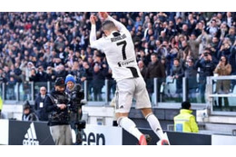 マラドーナのアレも！「伝説ゴールを真似しまくる子供」の動画がとてもかわいい 画像