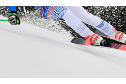 家の中で「雪山スキー」をする写真家の映像がこれ 画像