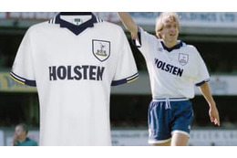 トッテナム、大人気「HOLSTEN」レトロジャージ！当時のユニも見てみる 画像