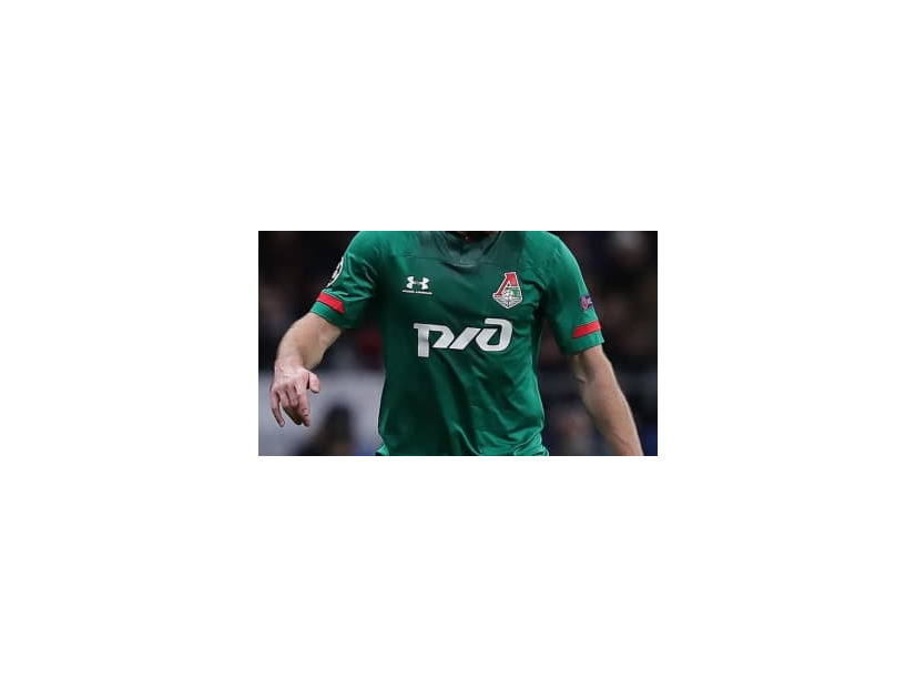 22歳サッカー選手、個人練習中に急死…妻子を残して