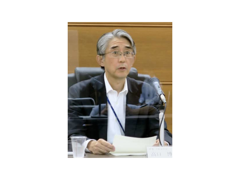 記者会見する日銀大阪支店の高口博英支店長＝7日午後、大阪市