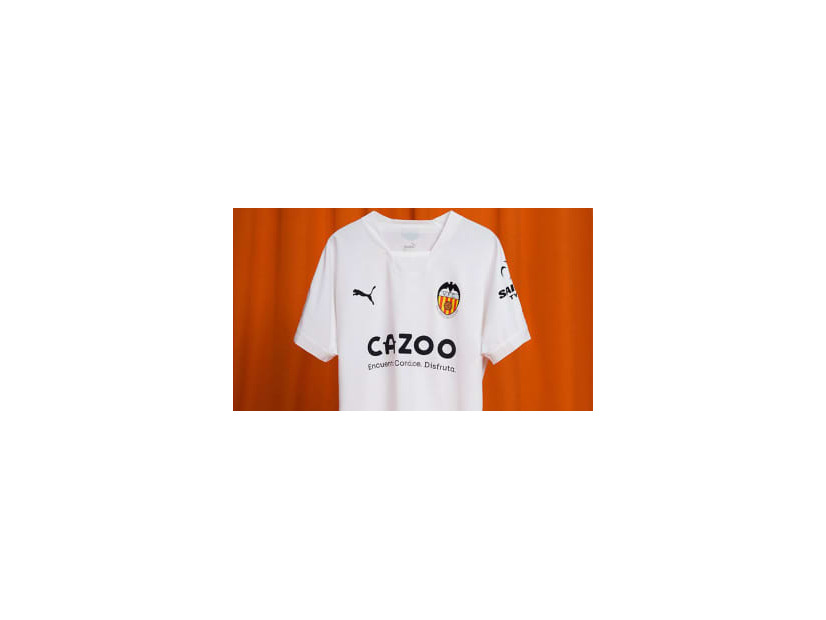 バレンシア、2022-23新ユニフォーム発表！エンブレムは「スタジアム100周年記念」