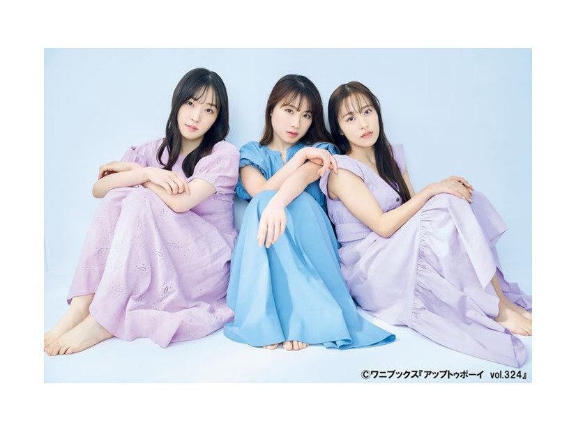 譜久村聖、石田亜佑美、小田さくら／「アップトゥボーイ Vol.324」特典ポスター裏（画像提供：ワニブックス）