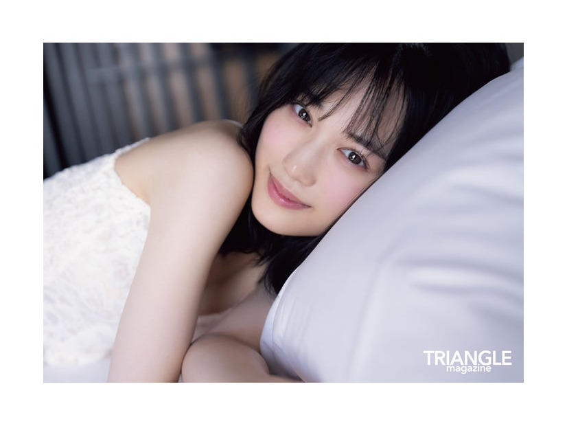 「TRIANGLE magazine 01」山下美月、SHOWROOM限定特典ポスター（講談社）撮影／中村和孝