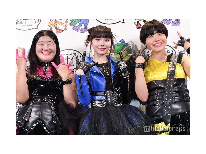 「超十代 －ULTRA TEENS FES－ 2023＠TOKYO」囲み取材に出席したよしこ、川口ゆりな、まひる （C）モデルプレス