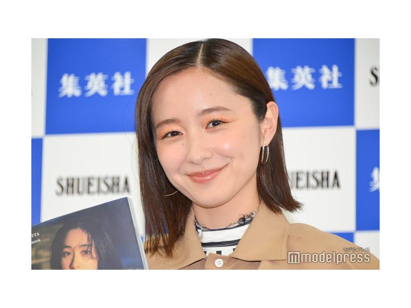 ファースト写真集「MY」取材会に出席した堀田真由（C）モデルプレス