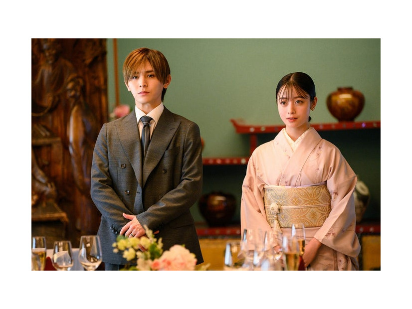 山田涼介、橋本環奈／「王様に捧ぐ薬指」第2話より（C）TBS