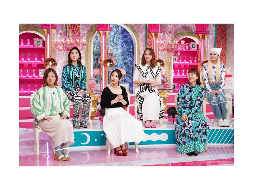 （左から）大久保佳代子、ファーストサマーウイカ、MEGUMI、Dream Ami、鈴木杏樹、ゆめぽて（C）日本テレビ