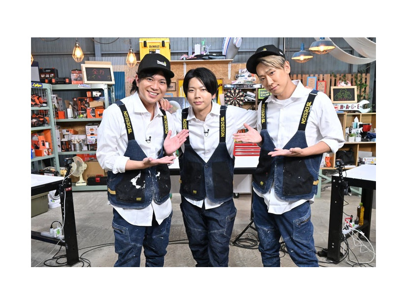 加藤シゲアキ、増田貴久、小山慶一郎（C）TBS