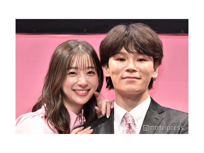 足立梨花、TATSU（C）モデルプレス