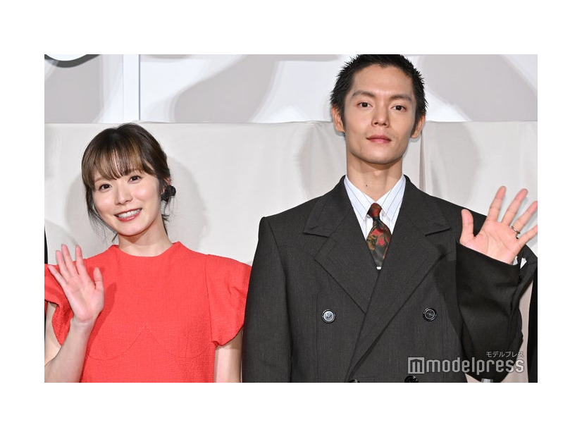 完成披露上映会イベントに出席した松岡茉優、窪田正孝（C）モデルプレス