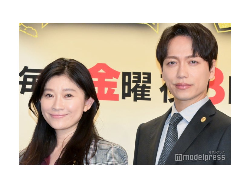 「ハイエナ」記者会見に出席した篠原涼子、山崎育三郎（C）モデルプレス