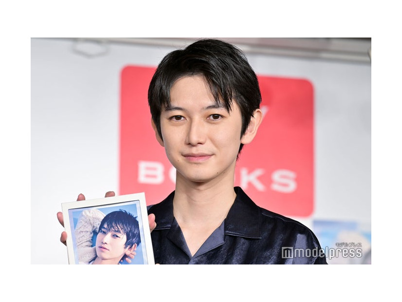 「本郷奏多カレンダー2024」（SDP）の発売記念イベントに出席した本郷奏多（C）モデルプレス