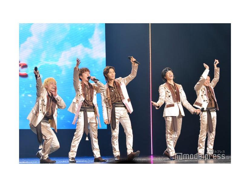 河合郁人「行ってきます！」A.B.C-Z「行ってらっしゃい！」／「ABC座星劇場2023 〜5 Stars Live Hours〜」千秋楽特別カーテンコールより（C）モデルプレス