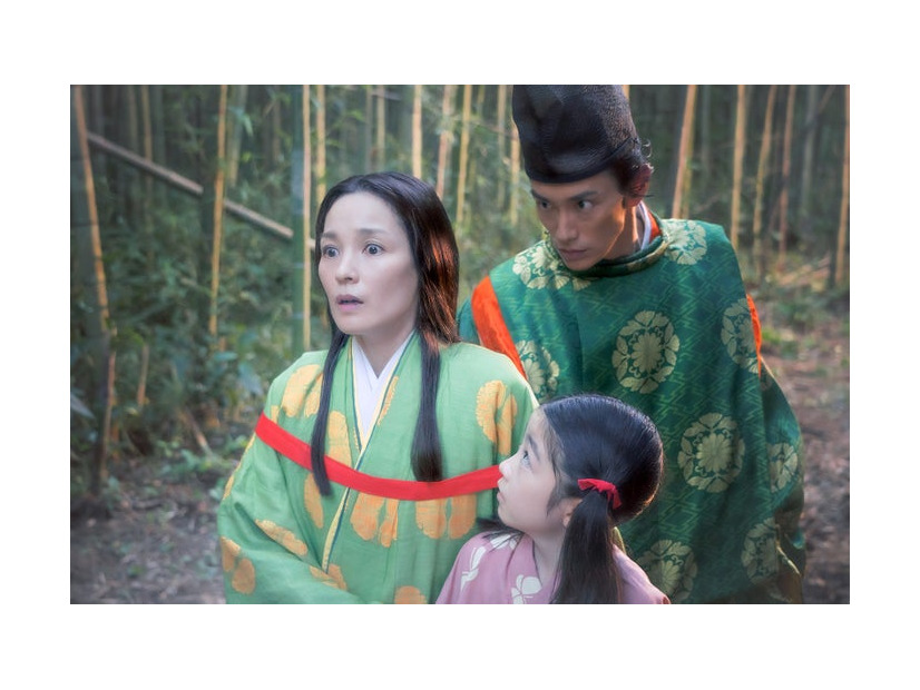 国仲涼子、落井実結子、玉置玲央「光る君へ」第1話より（C）NHK