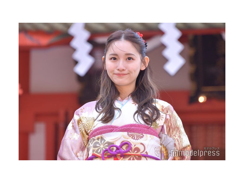 「エイベックス・マネジメント・エージェンシー新春参拝＆晴れ着撮影会」に出席した浅川梨奈（C）モデルプレス