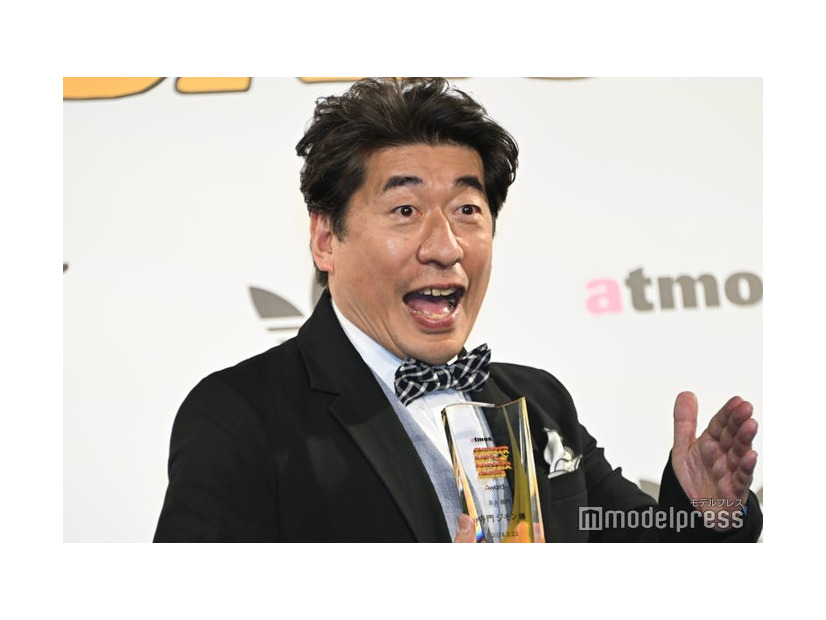 「atmos presents SNEAKER BEST DRESSER AWARD 2024」に登場した寺門ジモン（C）モデルプレス