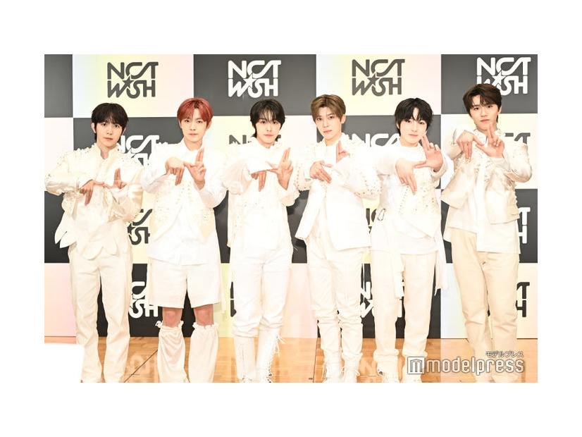 たNCT WISH（左から）リョウ、ユウシ、リク、シオン、サクヤ、ジェヒ（C）モデルプレス