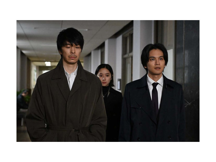 長谷川博己、堀田真由、北村匠海「アンチヒーロー」第1話より（C）TBS