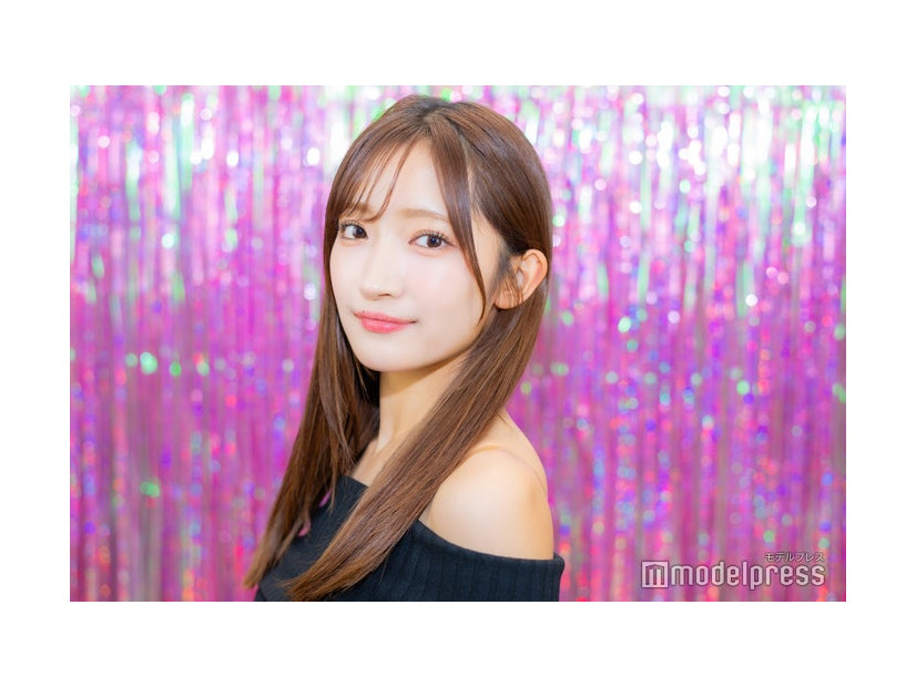 「Rakuten GirlsAward 2024 SPRING／SUMMER」フィッティングに訪れた小川桜花（C）モデルプレス