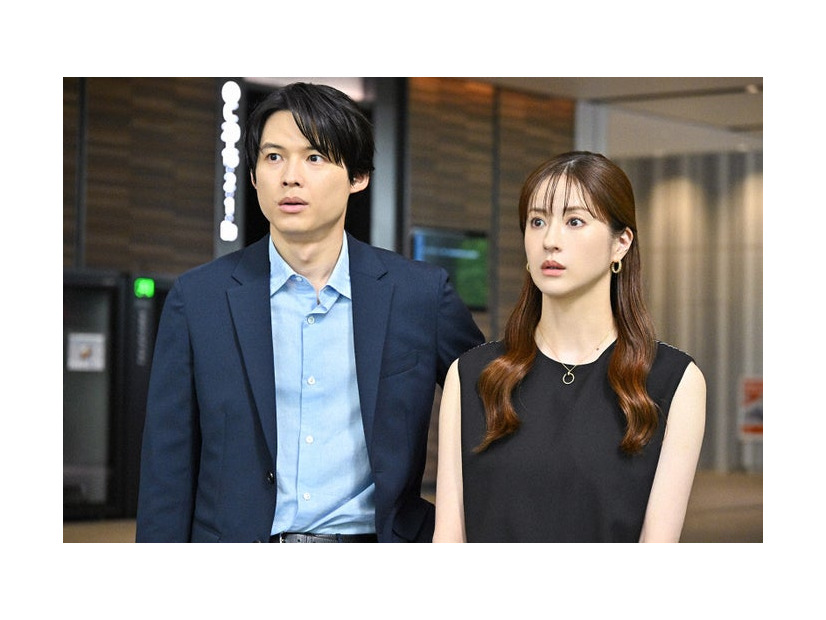 松村北斗、松本若菜「西園寺さんは家事をしない」第3話より（C）TBS