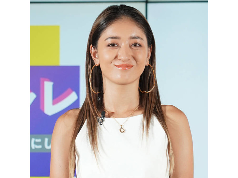 「脚ながっ！！」みちょぱ、美スタイルのデニムSHOTに絶賛の声「可愛くて素敵」