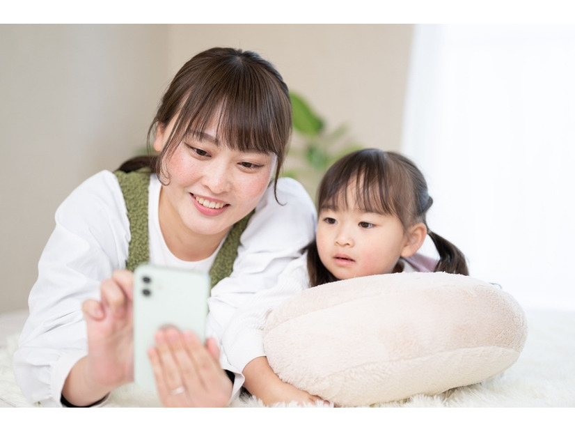 食事をするお店を調べていたら…「ろこみ見ればいいでしょ！」子どもの可愛いらしい“勘違い”に爆笑！！