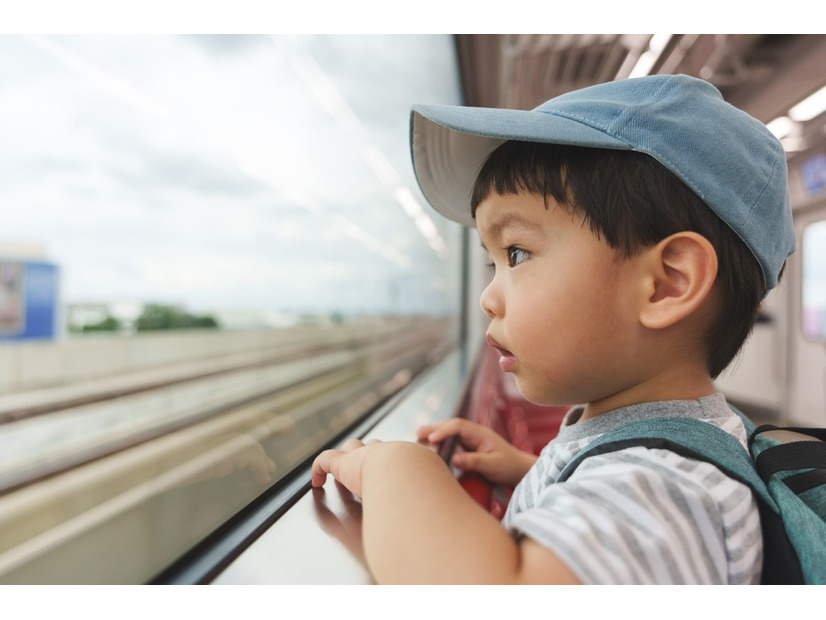 【夜の電車で】4歳「おれまだ歩けるよ！」→これに続く親子の会話に「つい笑ってしまいました」