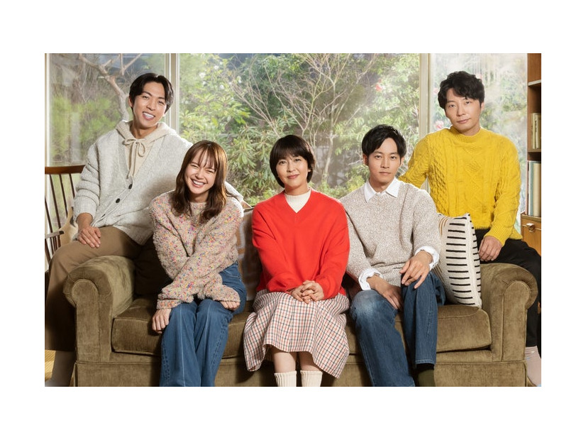 チュ・ジョンヒョク、多部未華子、松たか子、松坂桃李、星野源（C）TBS