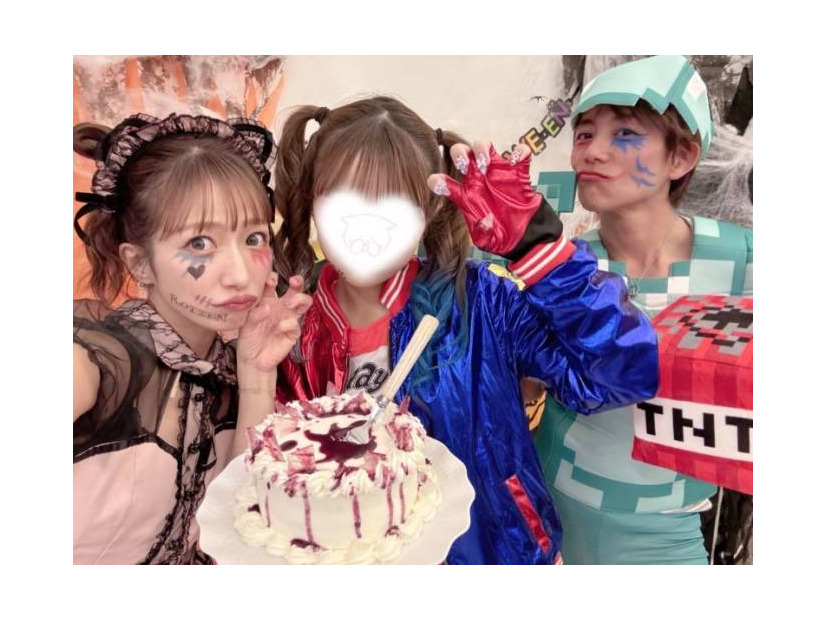 辻希美、長女＆杉浦太陽らとコスプレ！自宅で豪華ハロウィンパーティ「ご飯はビュッフェスタイル」