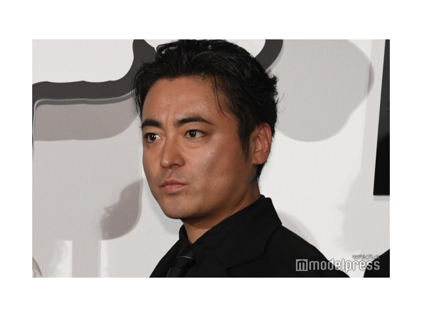 エキストラとして「正体」撮影参加していた山田孝之（C）モデルプレス