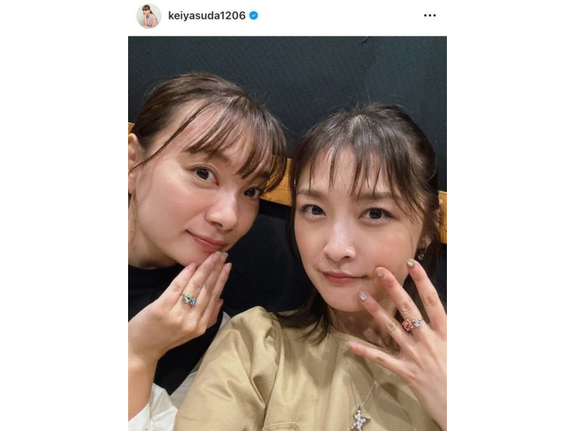 「モー娘。万歳」OG保田圭、石川梨華との仲睦まじい“お揃い”SHOTにファンほっこり「めちゃめちゃ可愛い」