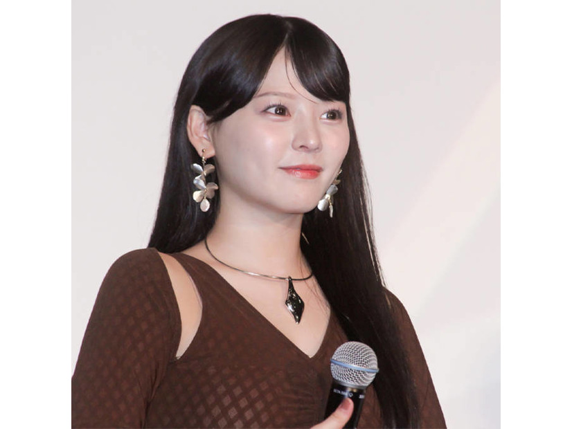 齊藤なぎさ、まっすぐな見つめ合い風SHOTに反響「可愛すぎて、目が離せない」「天使すぎるよ」