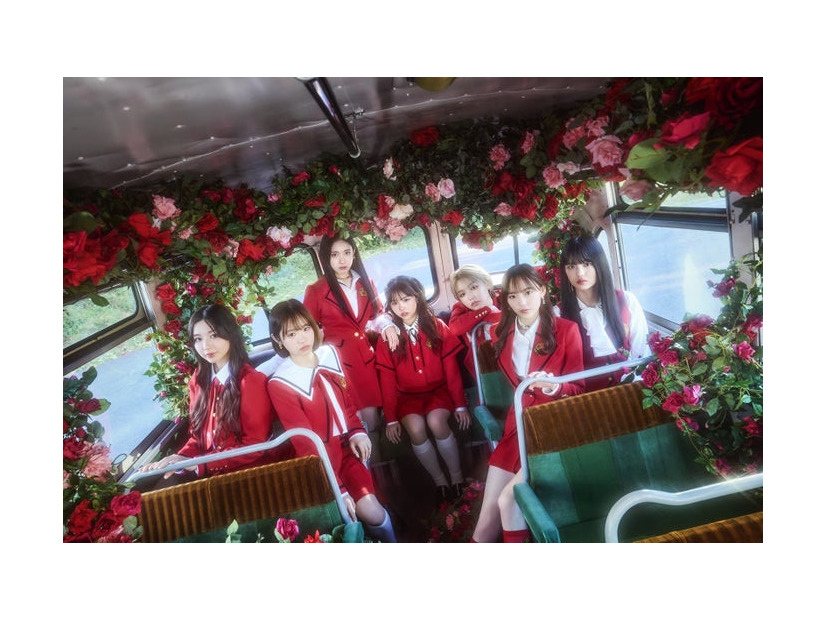 RealRomantic／（左から）RIKKI、HINA、RIN、SORA、NANA、KARIN、YUI（提供写真）