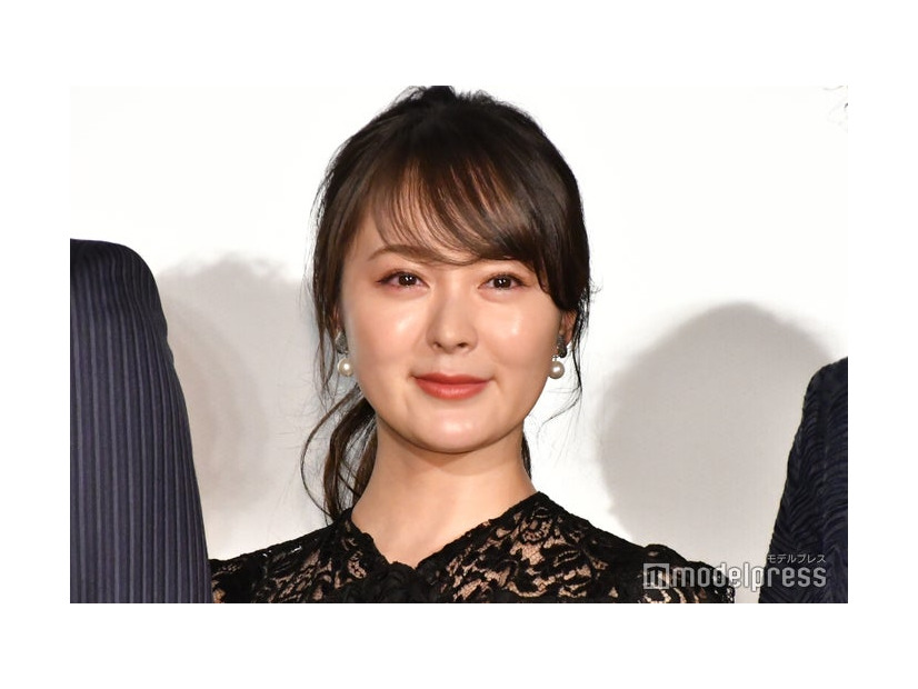 貫地谷しほり（C）モデルプレス