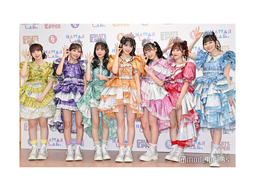 FRUITS ZIPPER（C）モデルプレス