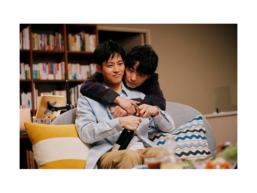 松坂桃李、星野源「スロウトレイン」（C）TBS