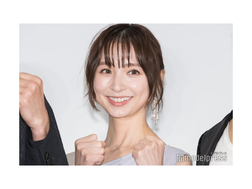 フリー転身後初の公の場 に登壇した篠田麻里子（C）モデルプレス
