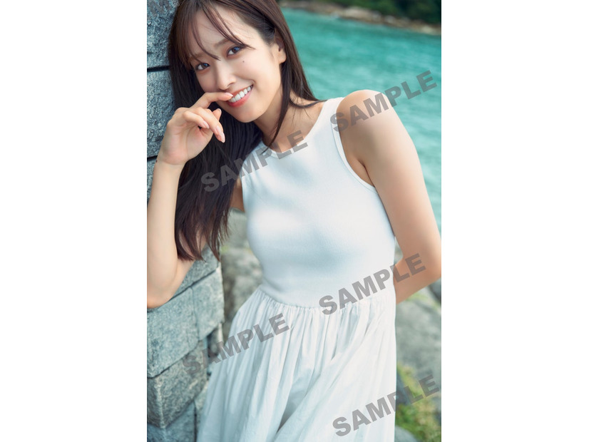 「日向坂46佐々木久美1st写真集」特典ポスター／撮影／藤原宏