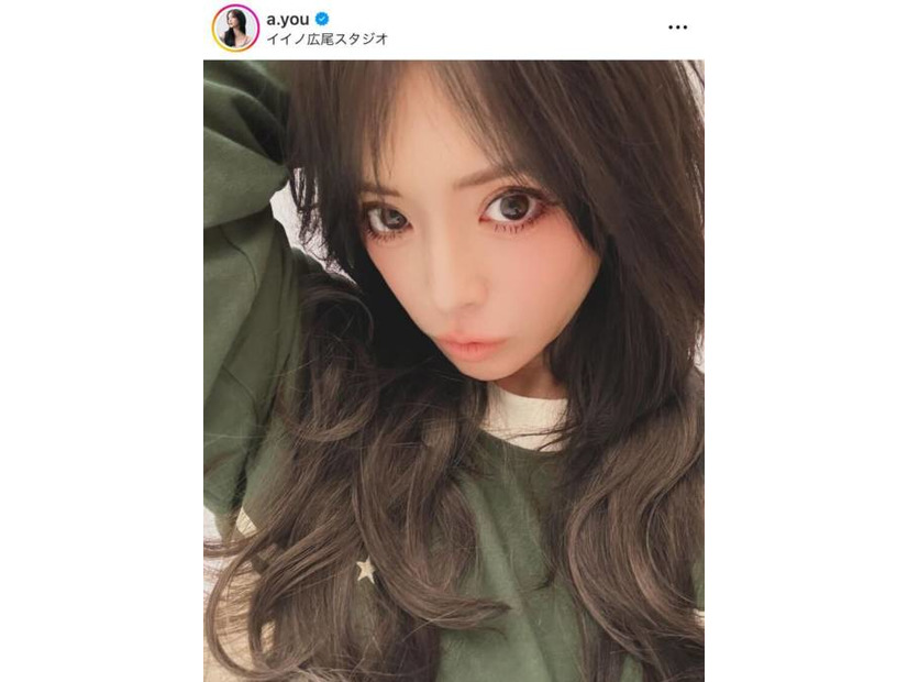 浜崎あゆみ、暗髪×目ヂカラ際立つアップSHOTをファン絶賛「可愛すぎてびっくり」「お人形さんみたい」